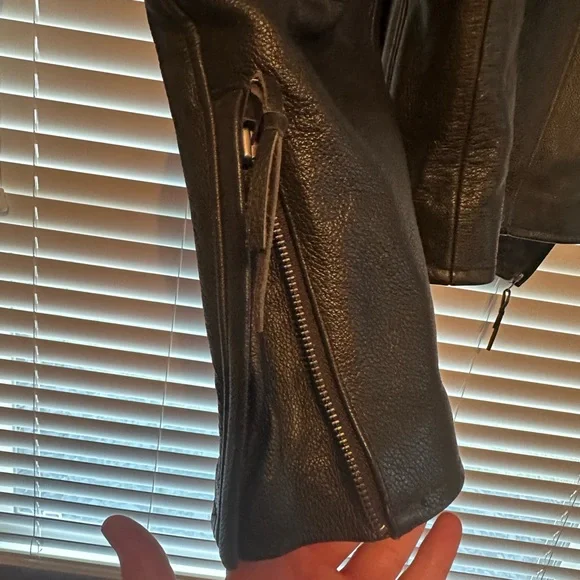 Men’s Harley Davidson Leather Jacket - Picture 8 of 11